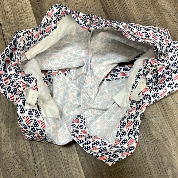 Vineyard Vines Flag Whale Printed Boulevard Shorts - Picture 13 of 13